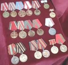 Μετάλλια Ελληνικά, Σοβιετικά, Αμερικάνικα, Ρουμάνικα, Παράσημα, ταυτότητες, Συλλεκτικά στρατιωτικά είδη